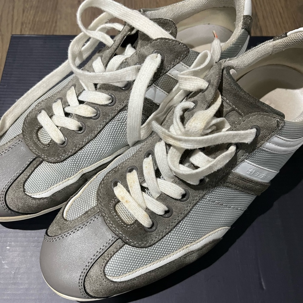 Mens Casual Light Sneaker